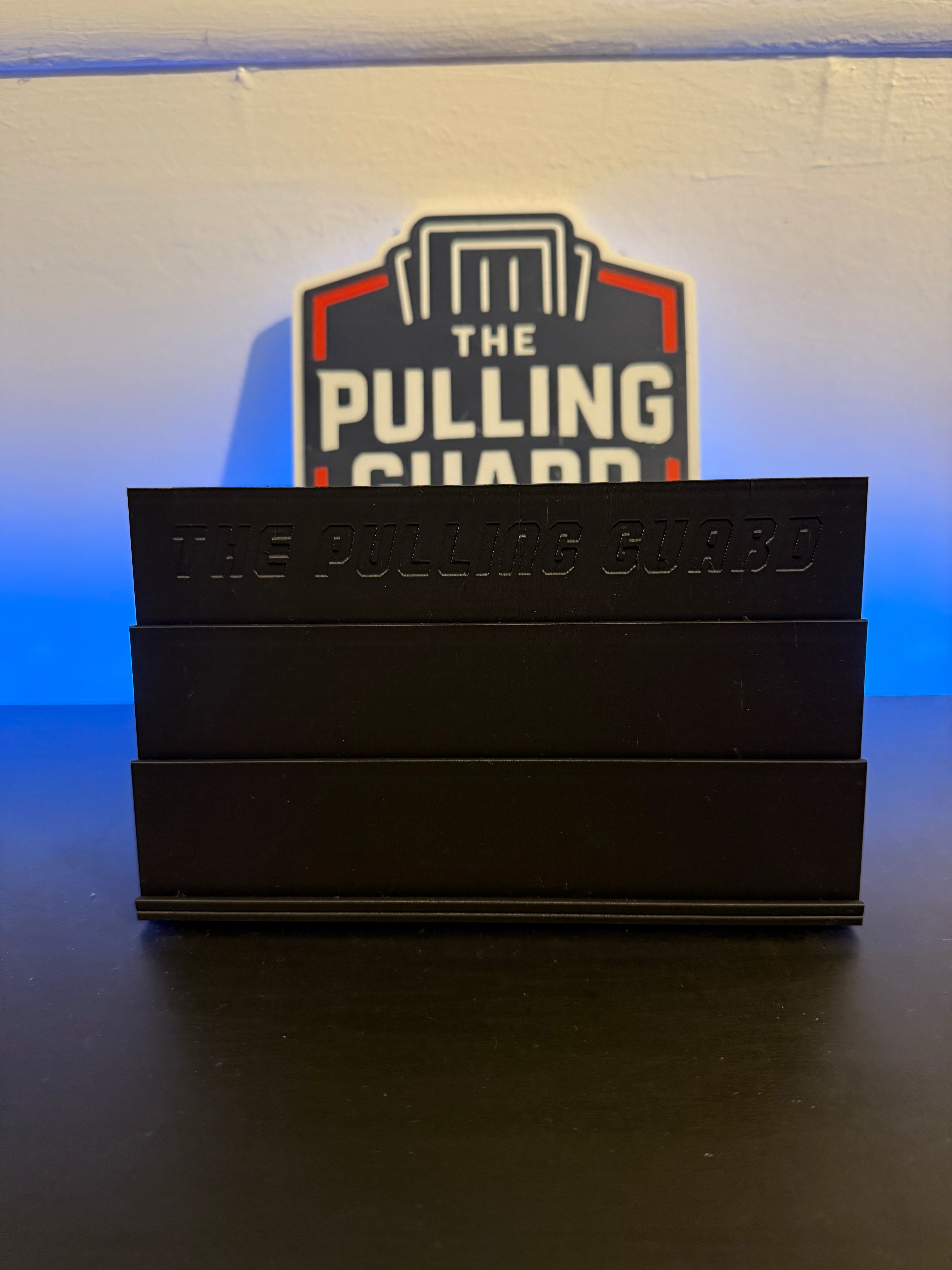 Compact Toploader Display - Up to 9 Cards