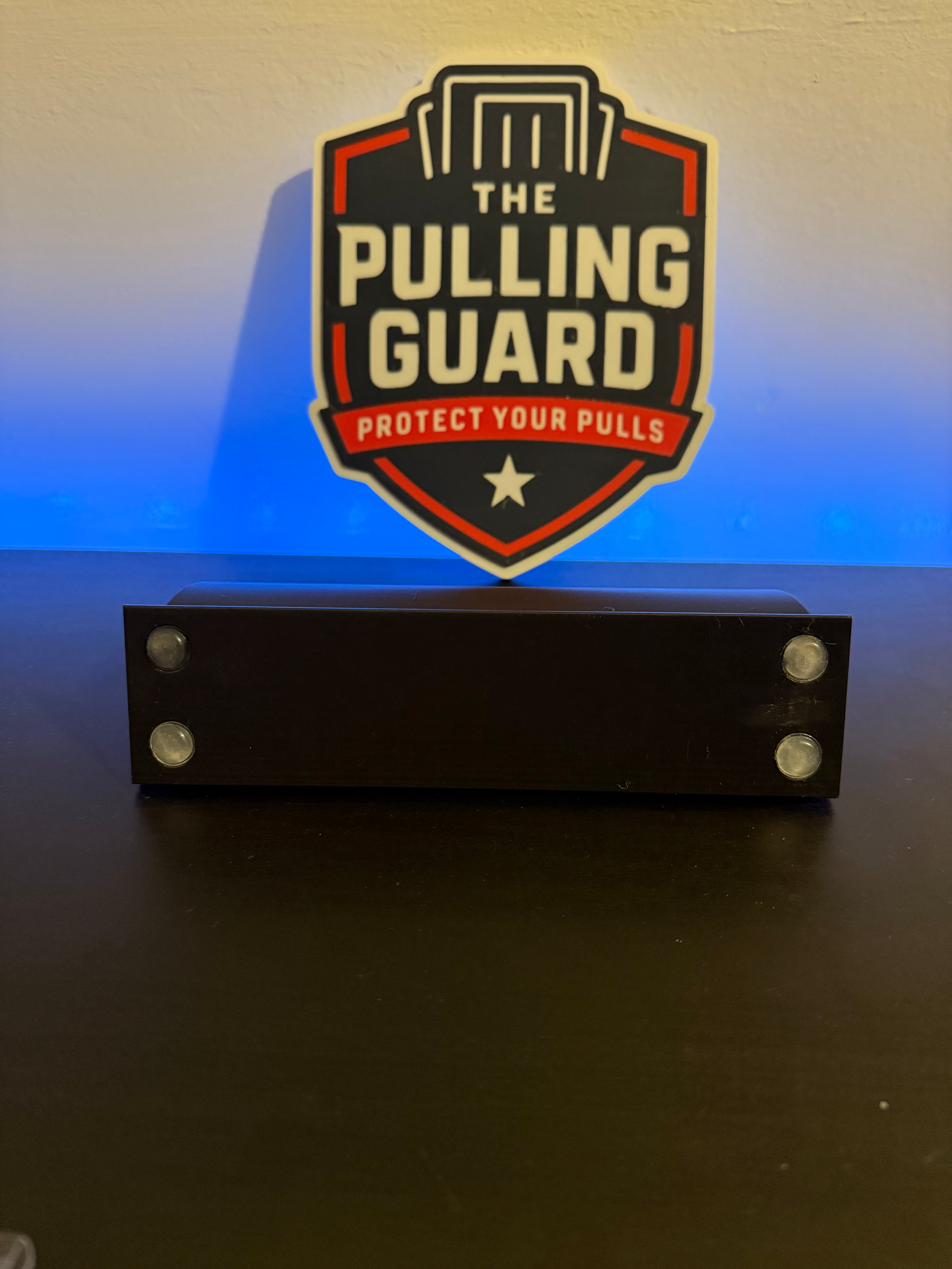 Compact Toploader Display - Up to 9 Cards