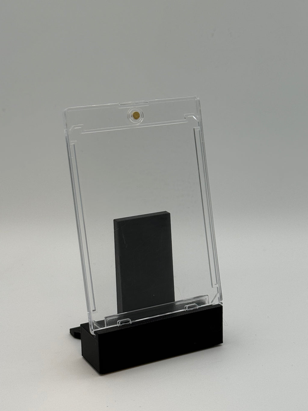 Slim 35 pt Standard Protective Trading Card Magnetic Case | Fits 25-35 pt Sports and Trading Cards